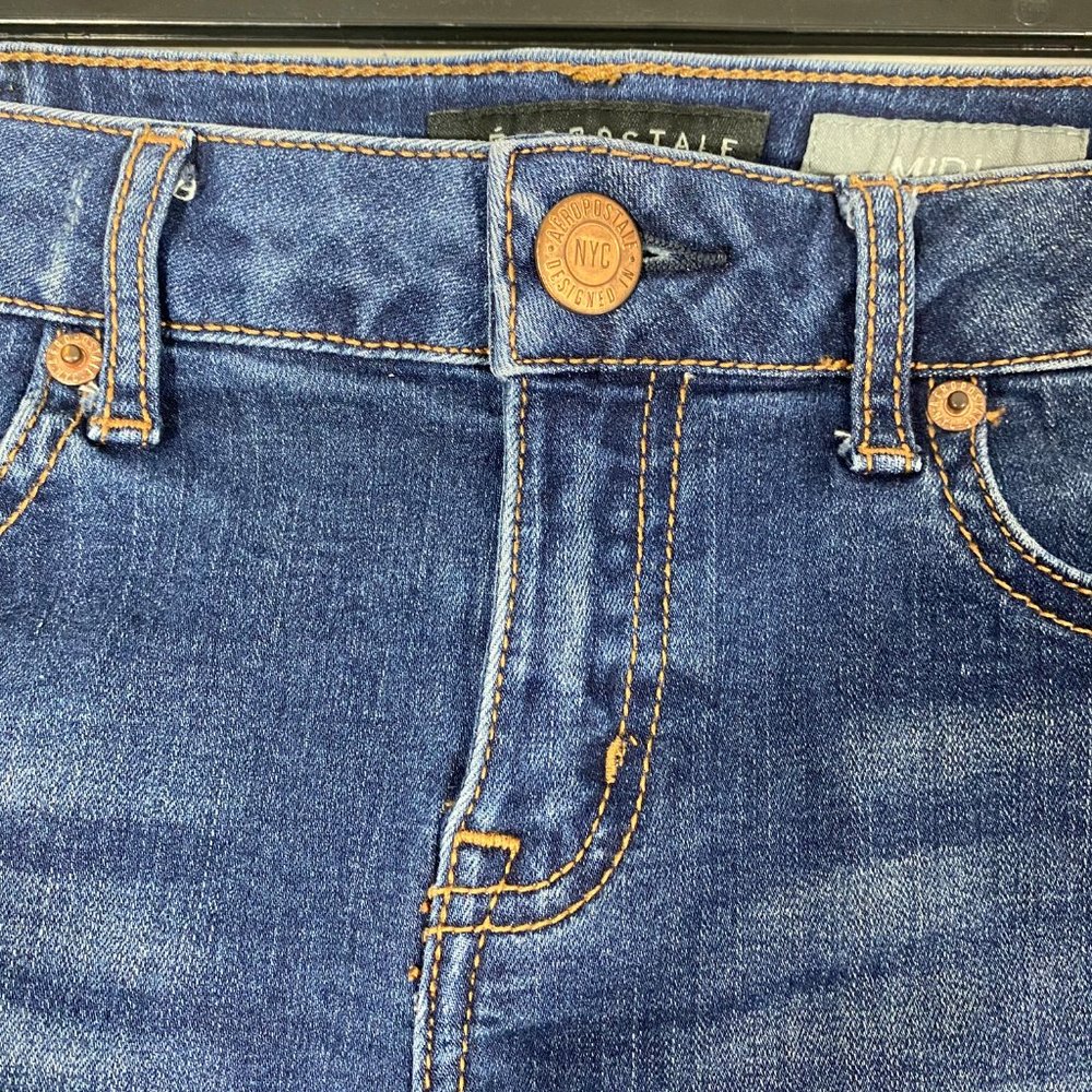 Aeropostale Midi Medium Wash Denim Jean Shorts 4 - Picture 5 of 9